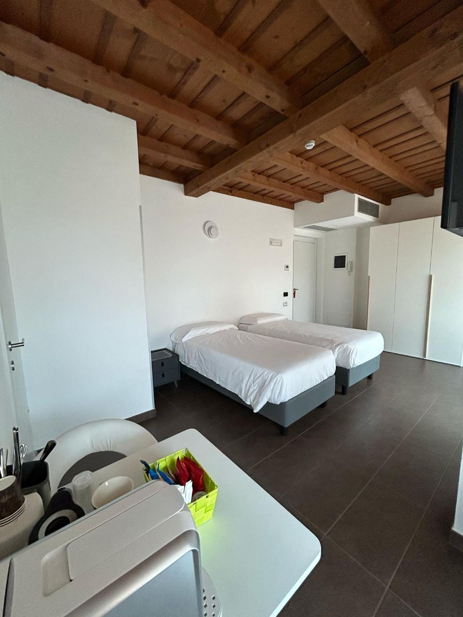 Bes Residence Bergamo Polaresco Buitenkant foto